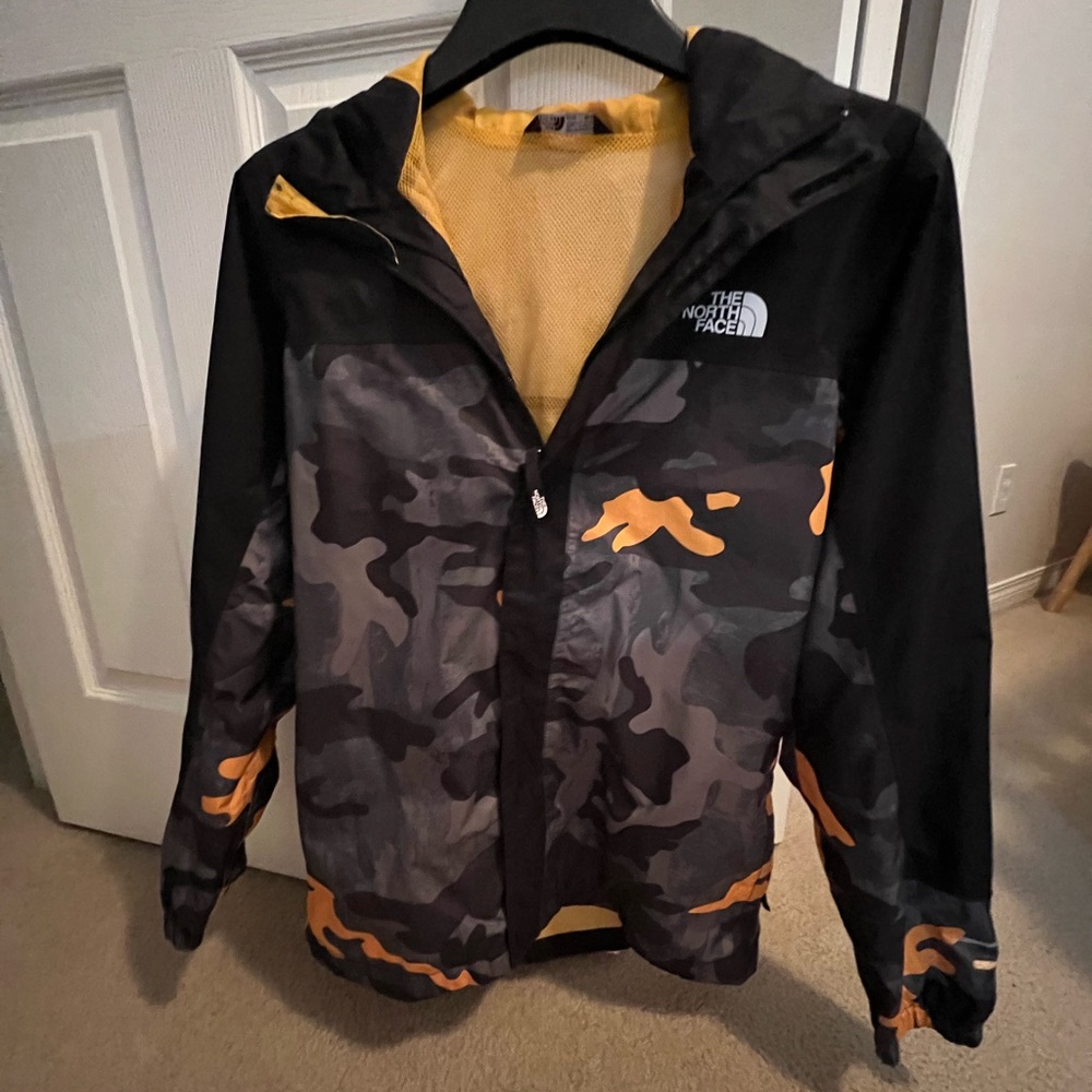 AUTHENTIC The North Face Boys' Printed Antora Rain Jacket